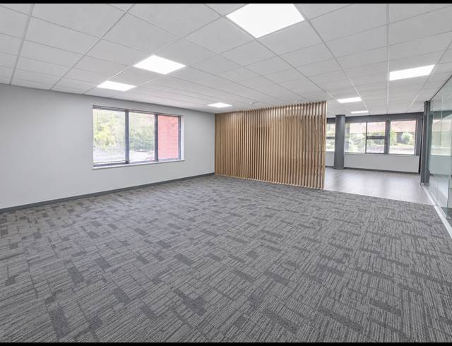270M² OFFICE TO LET IN WOODMEAD